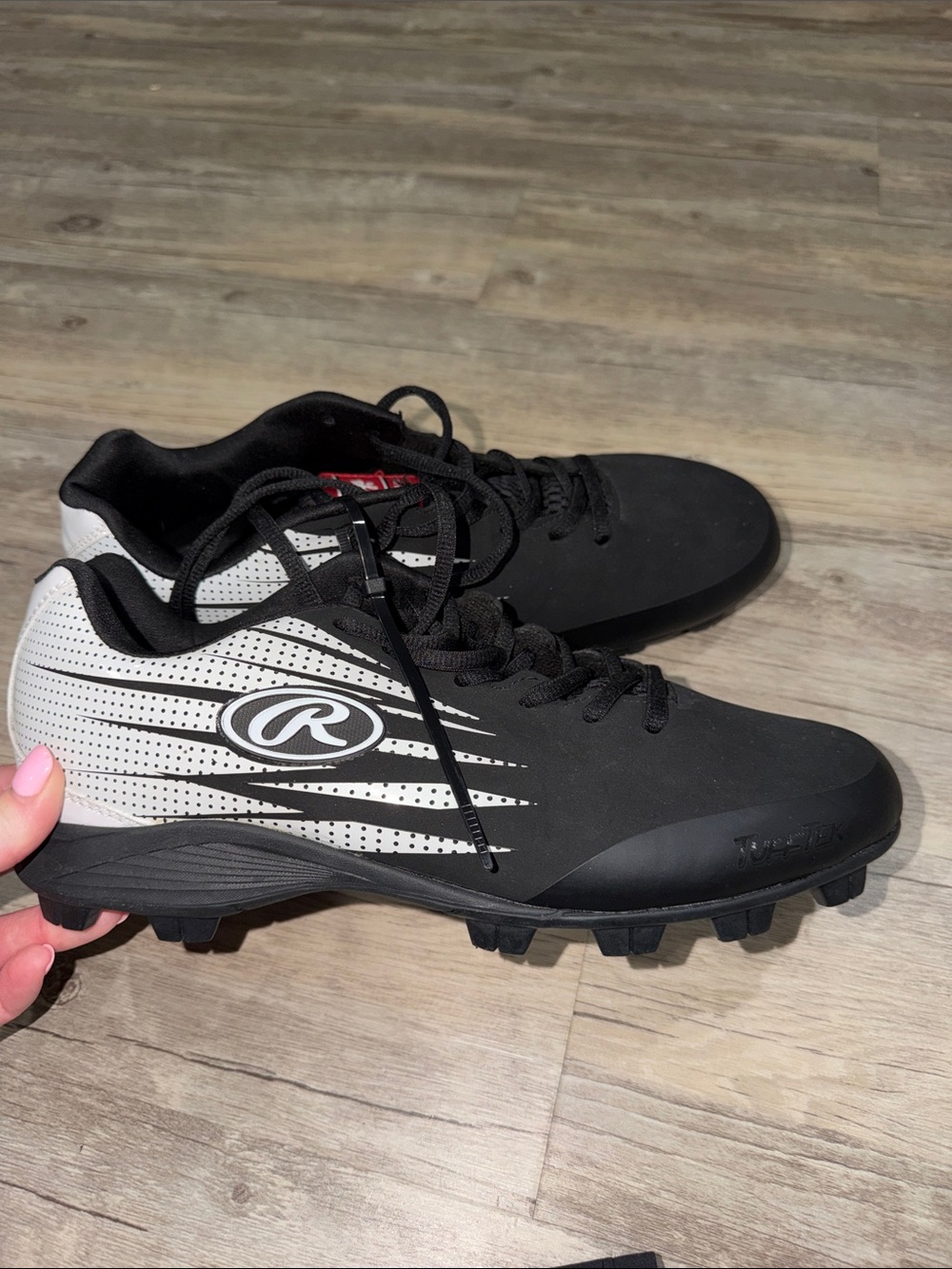 Rawlings Black and White Men's Athletic Cleats